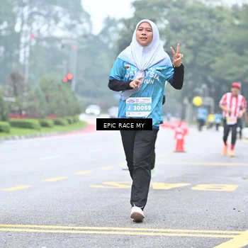 Runner Photo 7038410