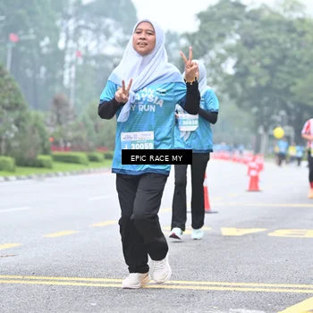 Runner Photo 7038411