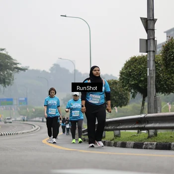 Runner Photo 7038435
