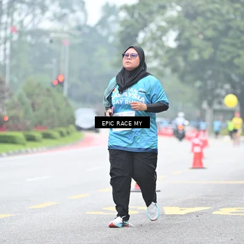 Runner Photo 7038440