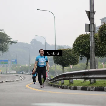 Runner Photo 7038455
