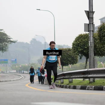 Runner Photo 7038456