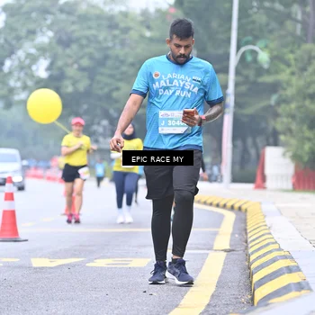 Runner Photo 7038457