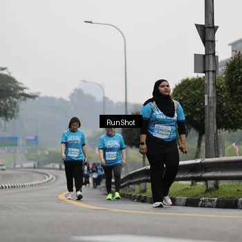 Runner Photo 7038458