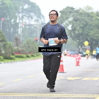 Runner Photo 7038460