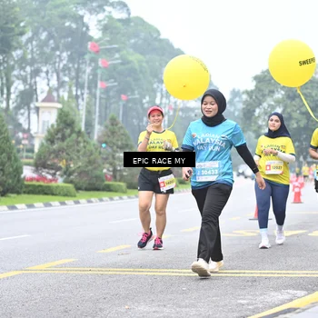 Runner Photo 7038474