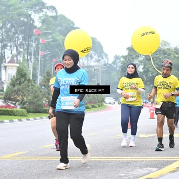 Runner Photo 7038475