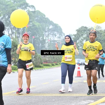 Runner Photo 7038477