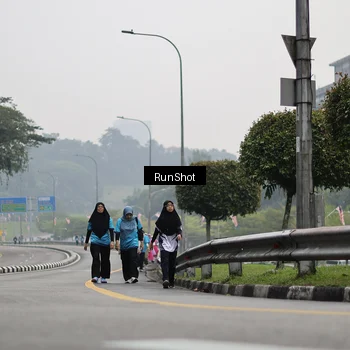 Runner Photo 7038478