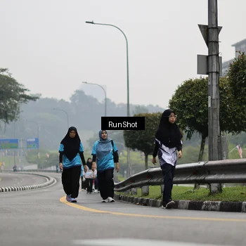 Runner Photo 7038479