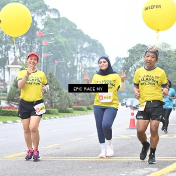 Runner Photo 7038485