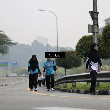 Runner Photo 7038486