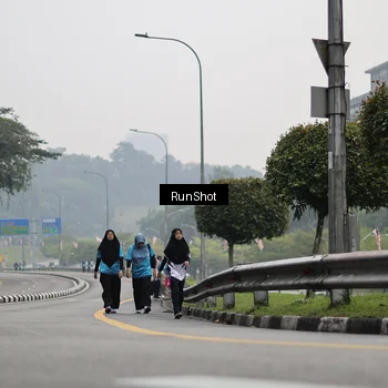 Runner Photo 7038490