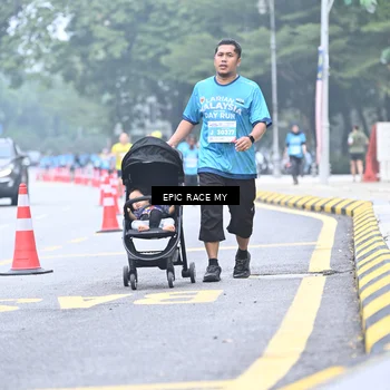 Runner Photo 7038495