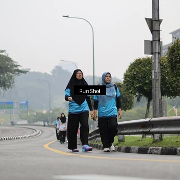 Runner Photo 7038505