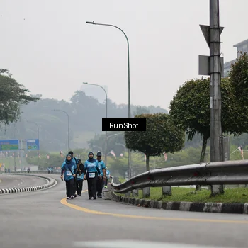 Runner Photo 7038524