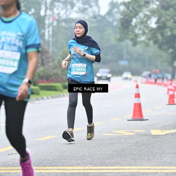 Runner Photo 7038546