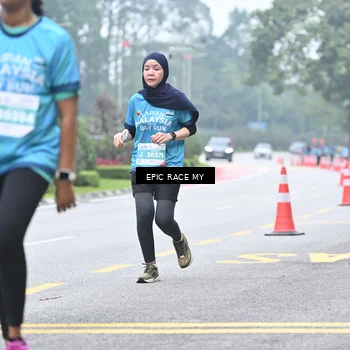 Runner Photo 7038547