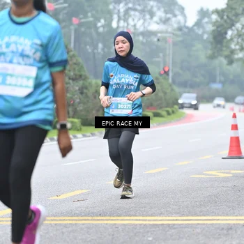 Runner Photo 7038555