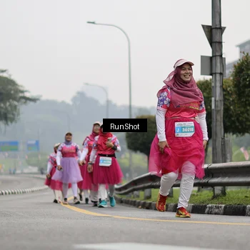 Runner Photo 7038570