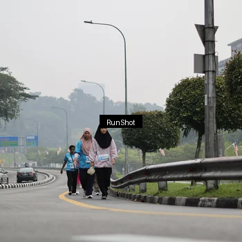 Runner Photo 7038571
