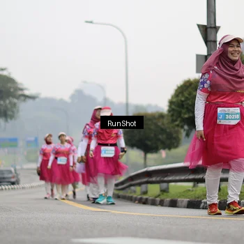 Runner Photo 7038574