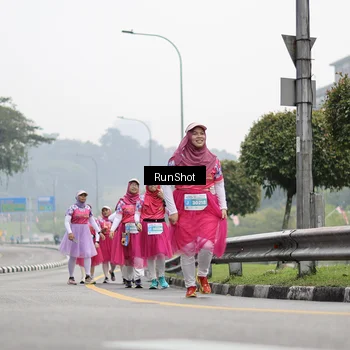 Runner Photo 7038577