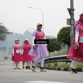 Runner Photo 7038607