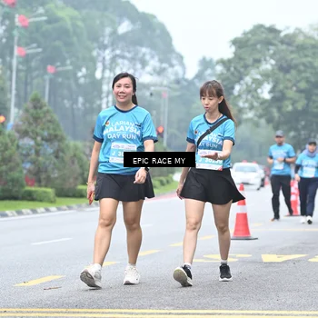 Runner Photo 7038610