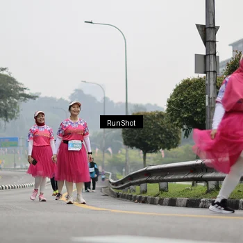 Runner Photo 7038611
