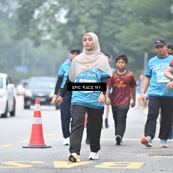Runner Photo 7038620