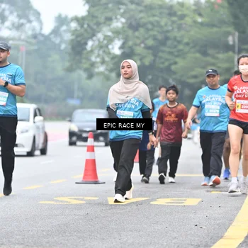 Runner Photo 7038624