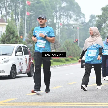 Runner Photo 7038625