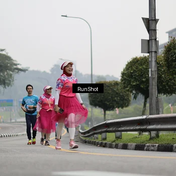 Runner Photo 7038632