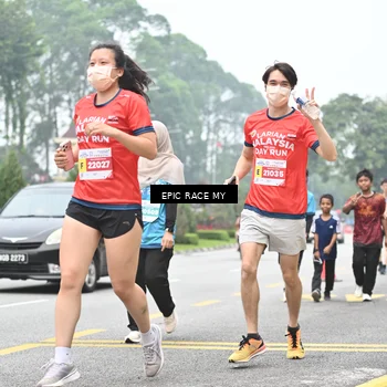 Runner Photo 7038637