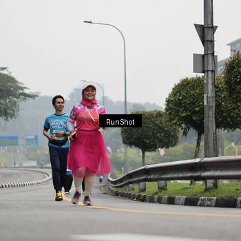 Runner Photo 7038639