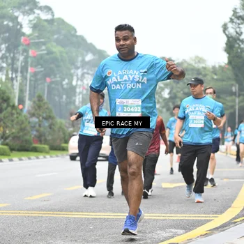 Runner Photo 7038645