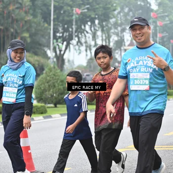 Runner Photo 7038653