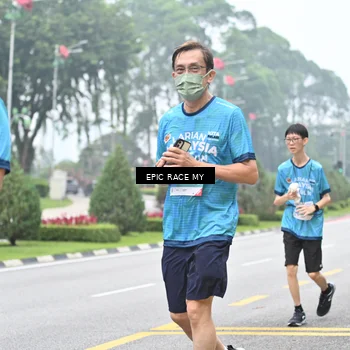 Runner Photo 7038655