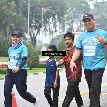 Runner Photo 7038658
