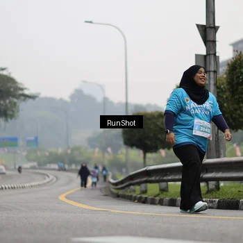 Runner Photo 7038665