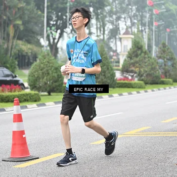 Runner Photo 7038667