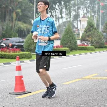 Runner Photo 7038670