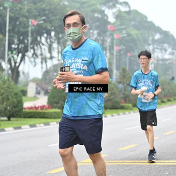 Runner Photo 7038673