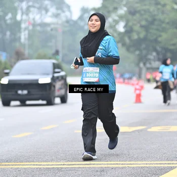Runner Photo 7038678