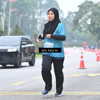 Runner Photo 7038688
