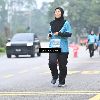 Runner Photo 7038697