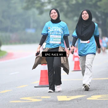 Runner Photo 7038704