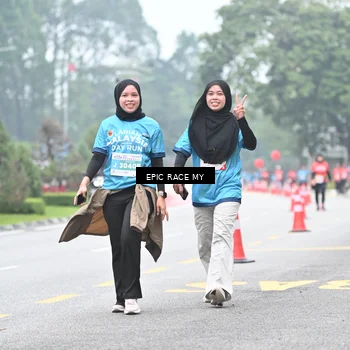 Runner Photo 7038714