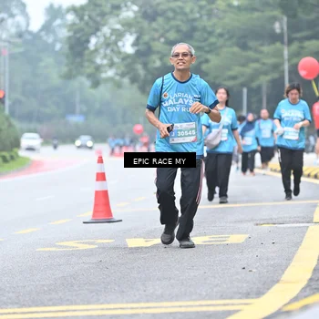 Runner Photo 7038720